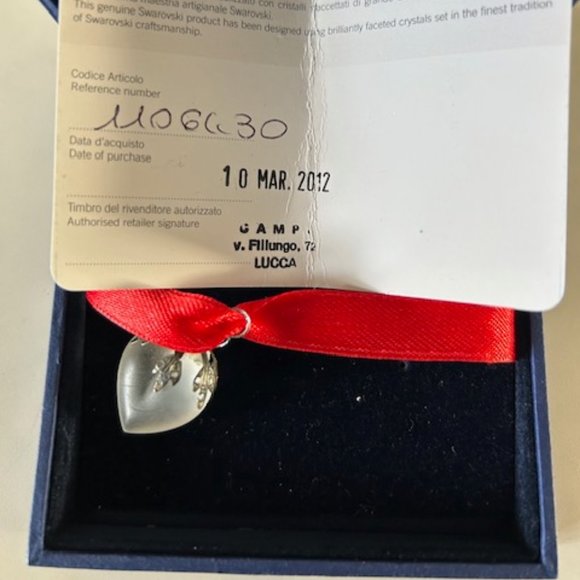 Swarovski puffed heart on a red ribbon - Picture 3 of 5